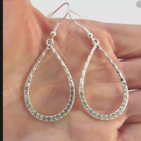 Park Lane Teardrop Rhinestone Dangle Earrings Silver 2” drop - Picture 5 of 5